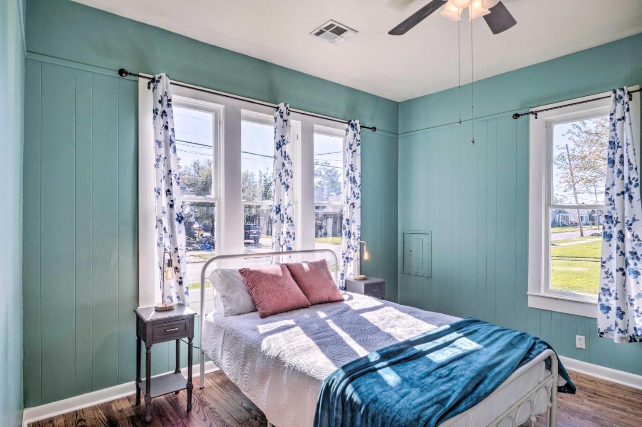Lake Charles Cottage With Fireplace And Yard! エクステリア 写真