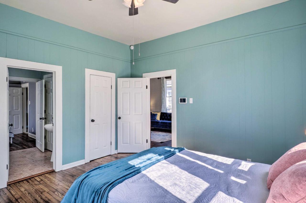 Lake Charles Cottage With Fireplace And Yard! エクステリア 写真